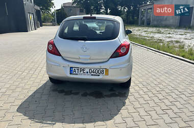 Хэтчбек Opel Corsa 2013 в 