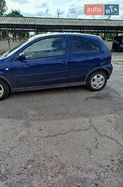 Хэтчбек Opel Corsa 2006 в 