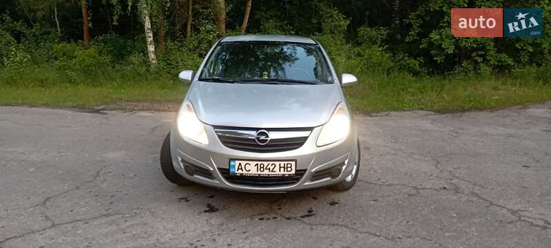 Хэтчбек Opel Corsa 2009 в Ковеле