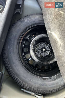 Хэтчбек Opel Corsa 2012 в 