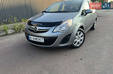 Хэтчбек Opel Corsa 2012 в 