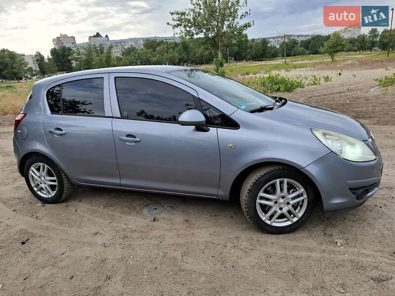 Хэтчбек Opel Corsa 2009 в Черкассах фото 7 Хэтчбек Opel Corsa 2009 в Черкассах