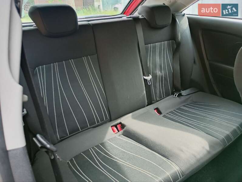 Хэтчбек Opel Corsa 2006 в Киеве