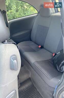 Хэтчбек Opel Corsa 2003 в 