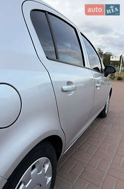 Хэтчбек Opel Corsa 2009 в 