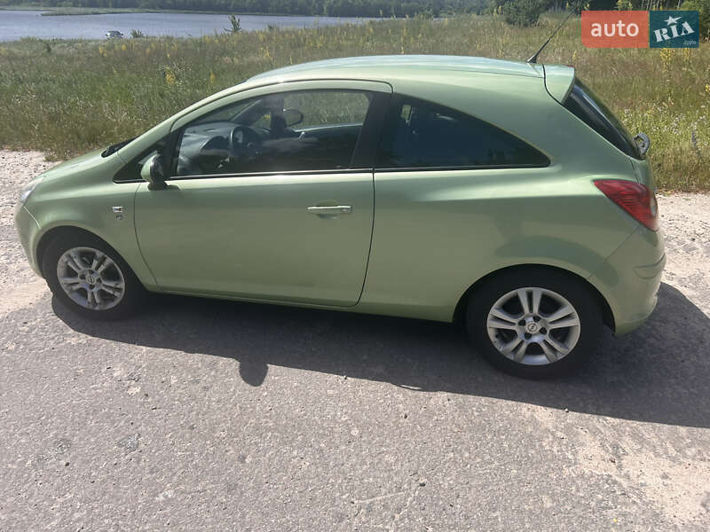 Opel Corsa 2010