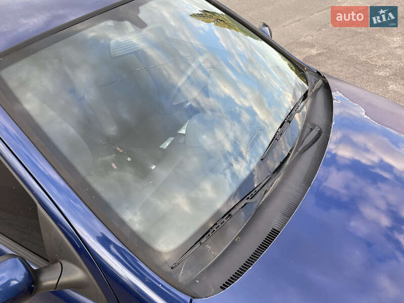 Хэтчбек Opel Corsa 2003 в Броварах