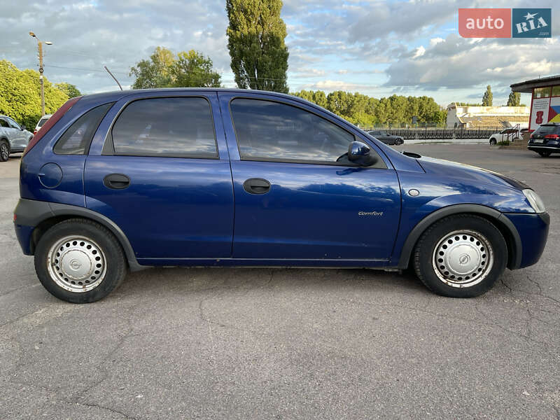 Хэтчбек Opel Corsa 2003 в Броварах