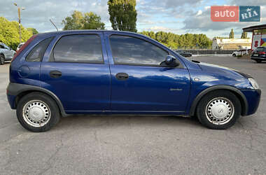 Хэтчбек Opel Corsa 2003 в 