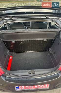 Хэтчбек Opel Corsa 2014 в 