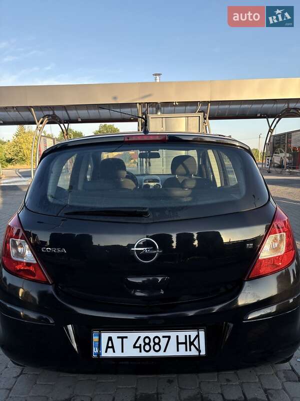 Хетчбек Opel Corsa 2009 в Івано-Франківську