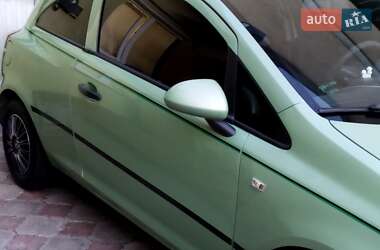 Хэтчбек Opel Corsa 2009 в 