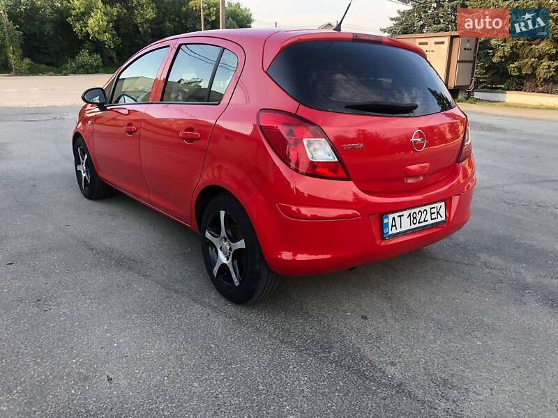 Хэтчбек Opel Corsa 2008 в Ивано-Франковске