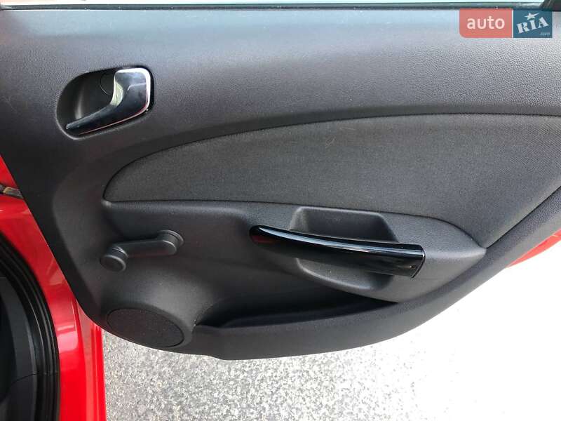Хэтчбек Opel Corsa 2008 в Ивано-Франковске