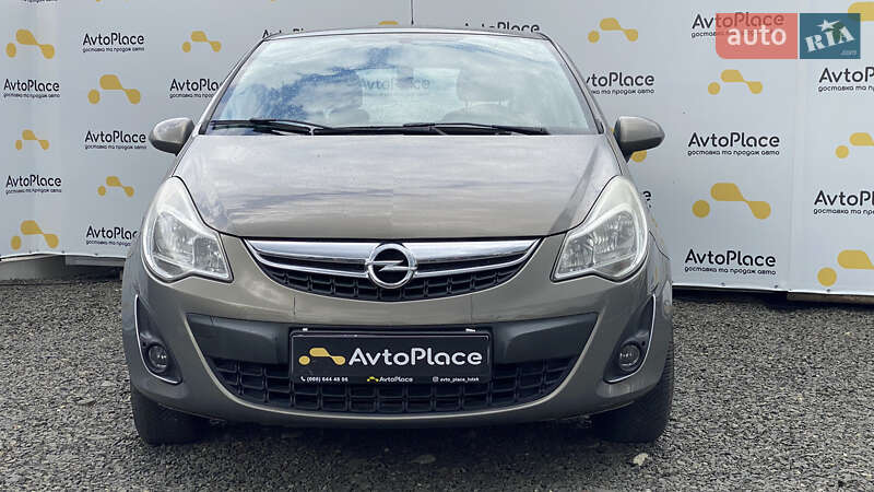 Хэтчбек Opel Corsa 2011 в Луцке