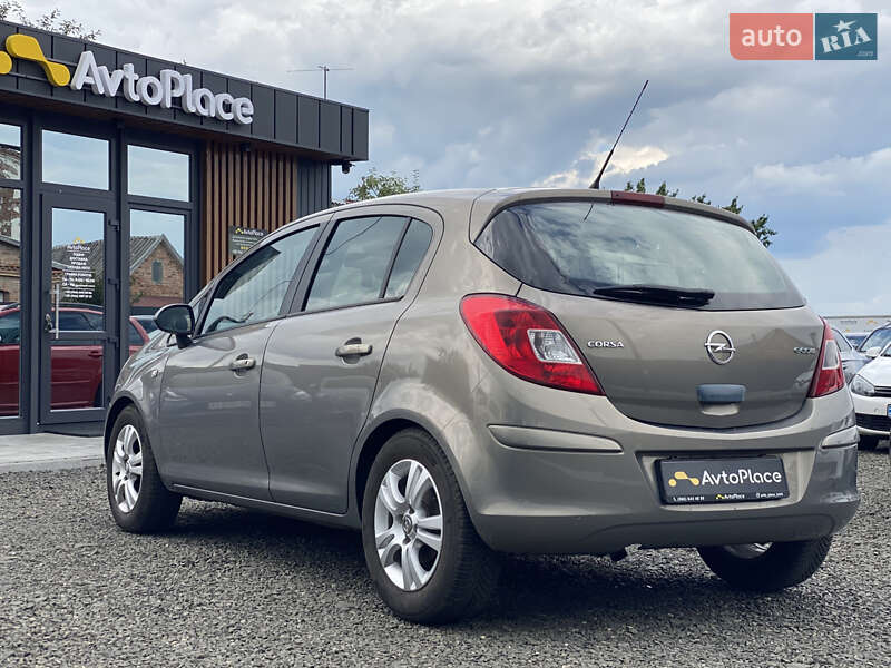 Хэтчбек Opel Corsa 2011 в Луцке