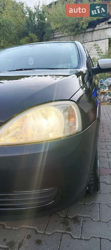 Хэтчбек Opel Corsa 2003 в Коломые