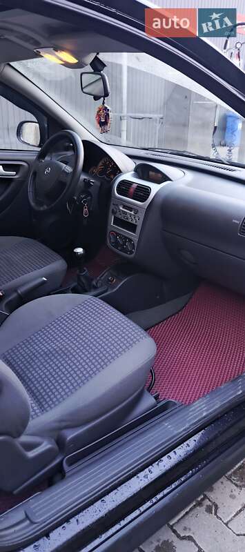 Хэтчбек Opel Corsa 2003 в Коломые