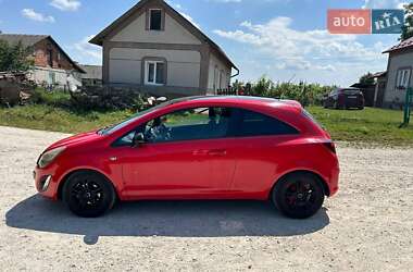 Хэтчбек Opel Corsa 2012 в 