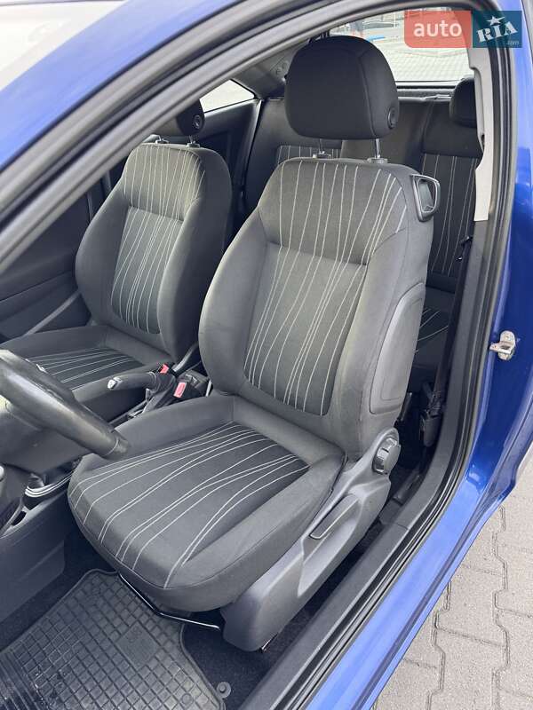 Хетчбек Opel Corsa 2009 в Хмельницькому