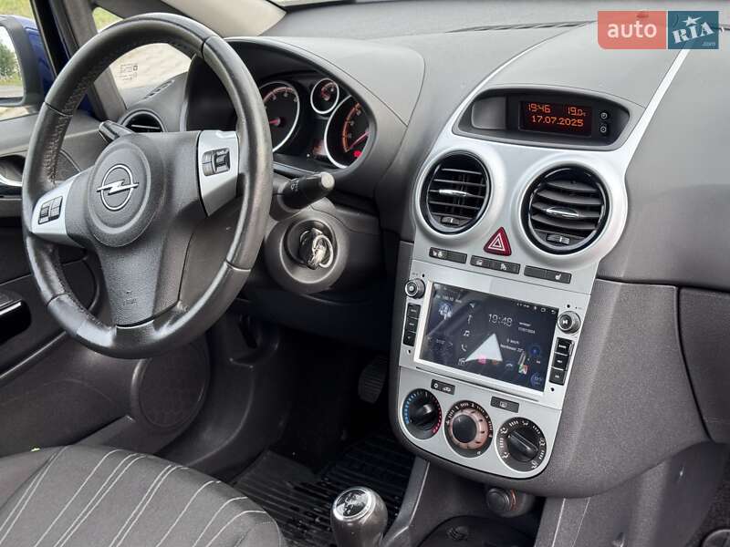 Хетчбек Opel Corsa 2009 в Хмельницькому