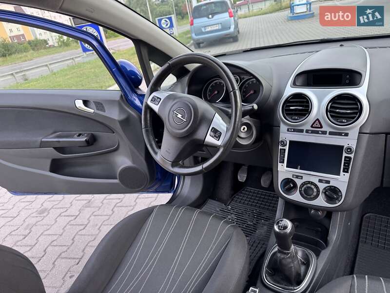 Хетчбек Opel Corsa 2009 в Хмельницькому