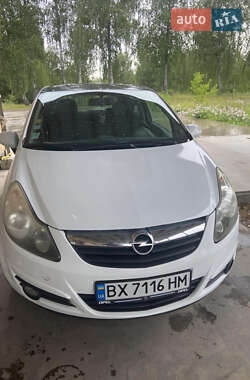 Хэтчбек Opel Corsa 2010 в Славуте