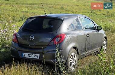 Хэтчбек Opel Corsa 2012 в 