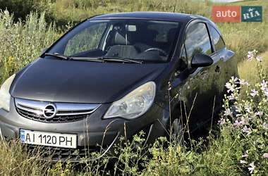 Хэтчбек Opel Corsa 2012 в 