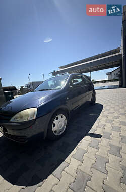 Хэтчбек Opel Corsa 2001 в 