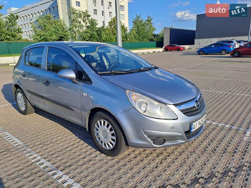 Хетчбек Opel Corsa 2008 в Києві