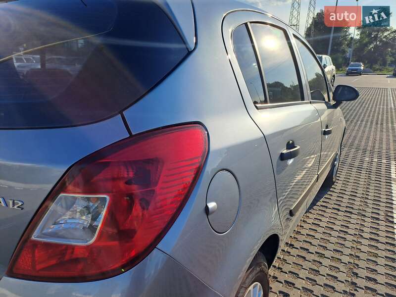 Хетчбек Opel Corsa 2008 в Києві