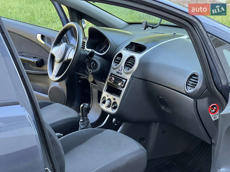 Хетчбек Opel Corsa 2006 в Вапнярці