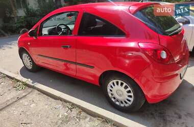 Хэтчбек Opel Corsa 2008 в 