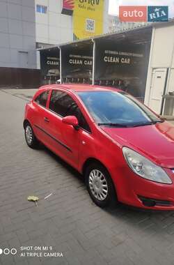 Хэтчбек Opel Corsa 2008 в 