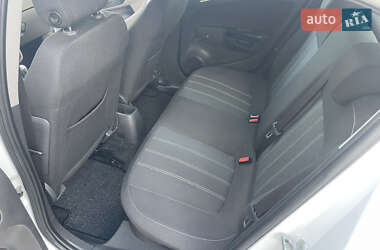 Хэтчбек Opel Corsa 2012 в 