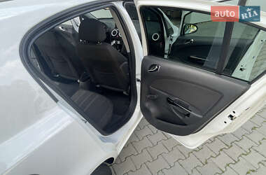 Хэтчбек Opel Corsa 2012 в 