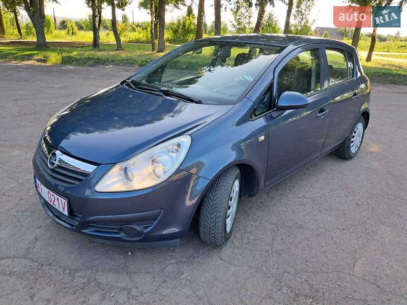 Хетчбек Opel Corsa 2008 в Тростянці