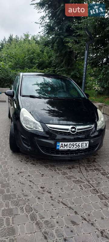 Хэтчбек Opel Corsa 2011 в Киеве