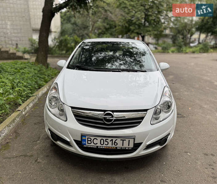 Хэтчбек Opel Corsa 2009 в Львове