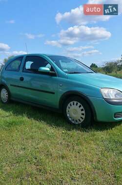 Хэтчбек Opel Corsa 2002 в 