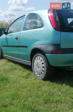 Хэтчбек Opel Corsa 2002 в 