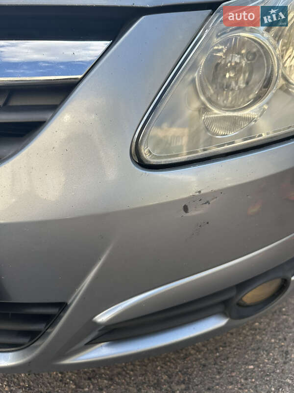 Хэтчбек Opel Corsa 2007 в Каменке