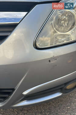 Хэтчбек Opel Corsa 2007 в 