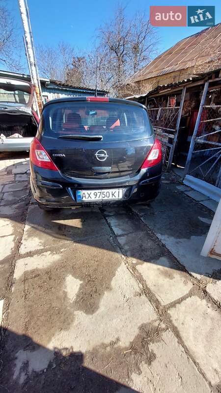 Хэтчбек Opel Corsa 2009 в Южном