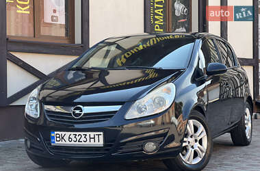 Хетчбек Opel Corsa 2009 в Рівному
