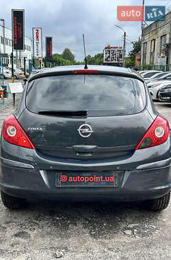 Хэтчбек Opel Corsa 2014 в 