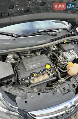 Хэтчбек Opel Corsa 2014 в 