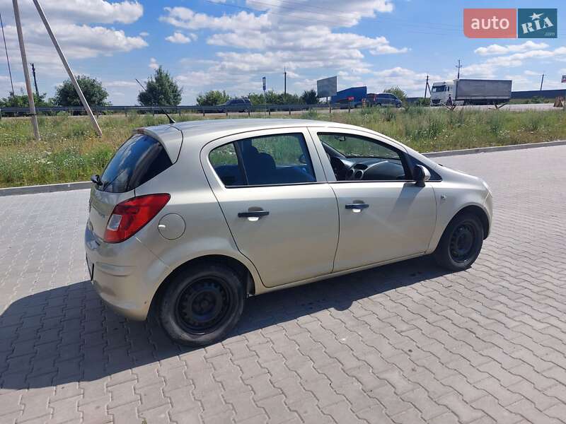 Хэтчбек Opel Corsa 2008 в Львове фото 2 Хэтчбек Opel Corsa 2008 в Львове