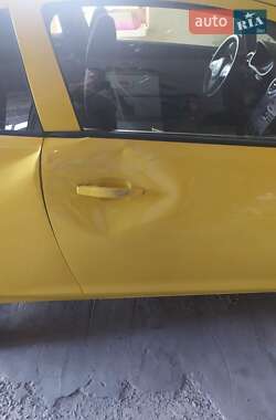 Хэтчбек Opel Corsa 2008 в 